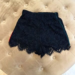 Authentic New With Tags Gucci Flower Leaf Rebrode Shorts